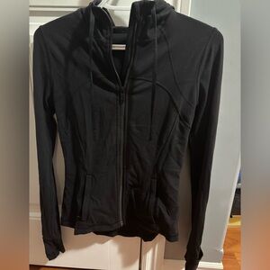 Lulu define jacket size 4